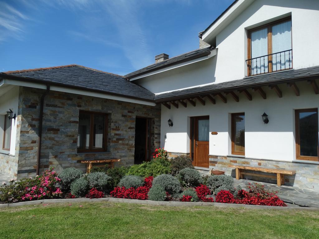 Apartamentos La Cruz De Paderne Navia Εξωτερικό φωτογραφία